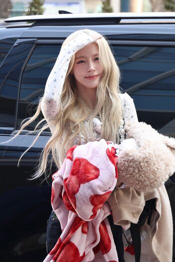 Cho mi yeon miyeon i dle g i dle page 6 image