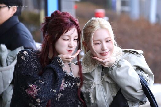 Cho mi yeon miyeon i dle g i dle page 4 image