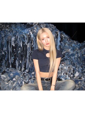 Cho Mi-yeon (Miyeon) - i-dle [(G)I-dle]