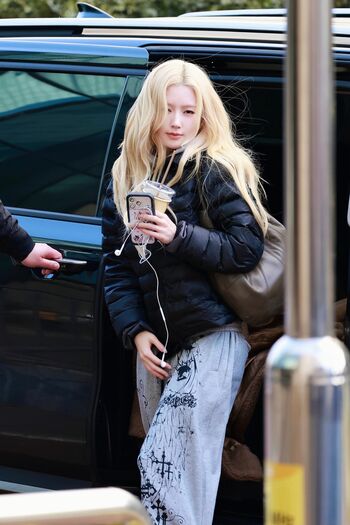 Cho Mi-yeon (Miyeon) - i-dle [(G)I-dle]