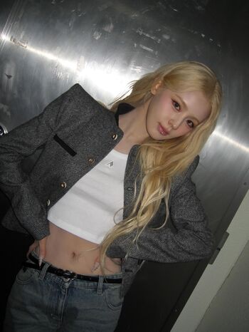 Cho Mi-yeon (Miyeon) - i-dle [(G)I-dle]