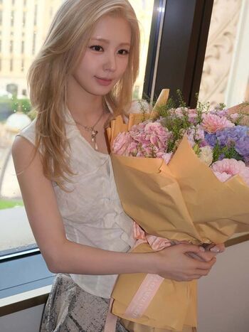 Cho mi yeon page 2 image