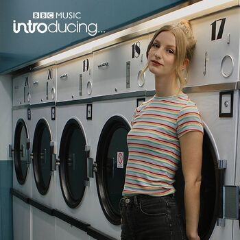 Chrissie huntley image