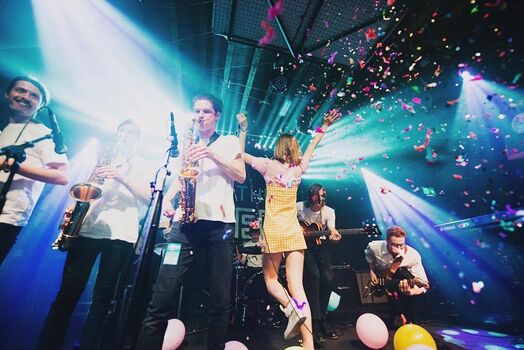 Chrissie huntley image