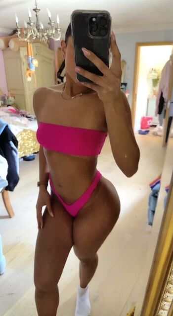 Christabellaeee 1 image