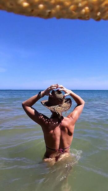 Christiana almeida image