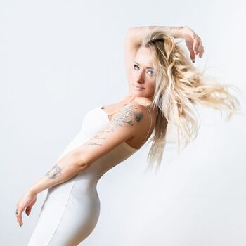 Christin stark image