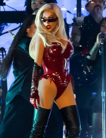 Christina aguilera 1 page 3 image