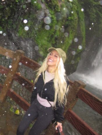 Christina aguilera 1 image