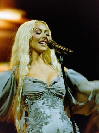 Christina aguilera 1 image