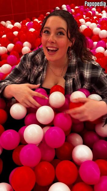 Christina markus page 2 image