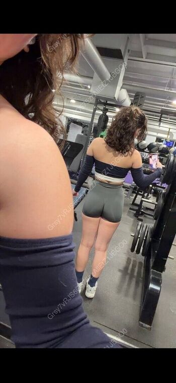 Ciggybae 1 page 2 image