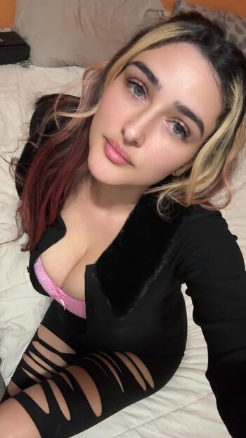 Cinnamoon alien image