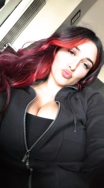 Cinnamoon alien image