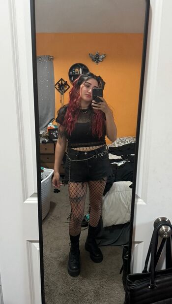 Cinnamoon alien image