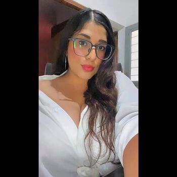 Cinthia de leon image