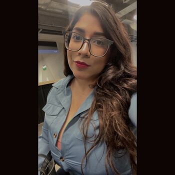 Cinthia de leon image
