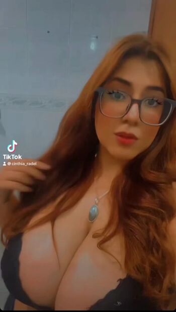 Cinthia de leon image
