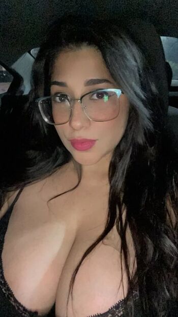 Cinthia de leon image