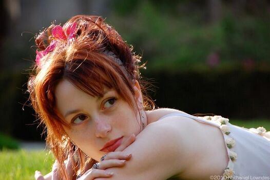 Claire Max