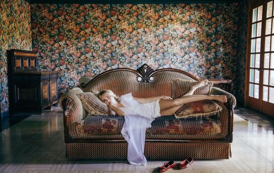 Claire rosinkranz image