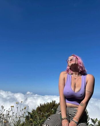 Clairewaytoheaven image