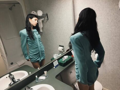Clairo image