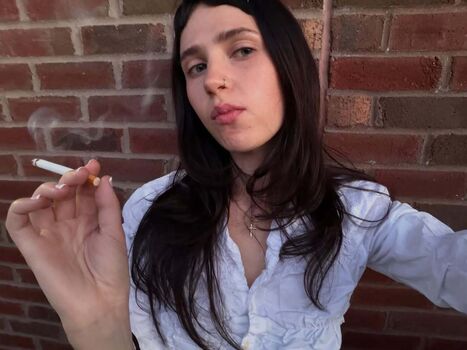 Clairo image