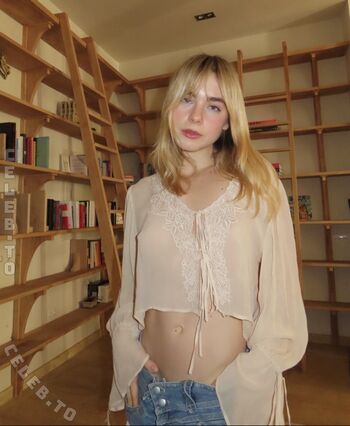 Clara galle image