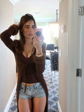Clara soccini image