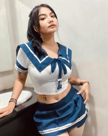 Clarisya putri maula image