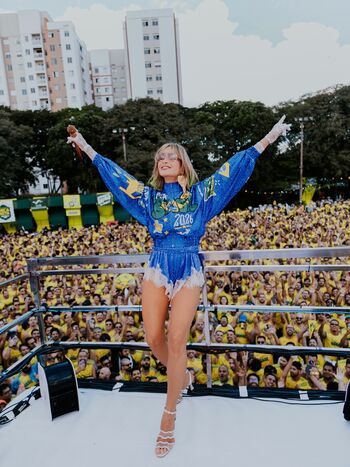 Claudia leitte image