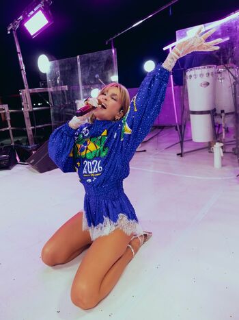 Claudia leitte image