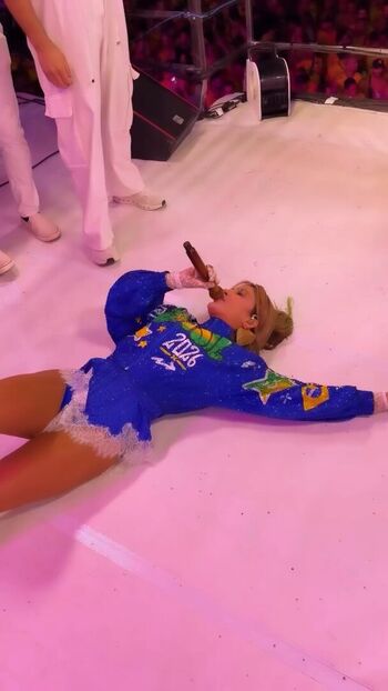 Claudia leitte image