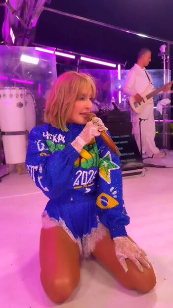 Claudia leitte image