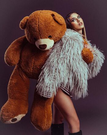 Claudia napolitano image