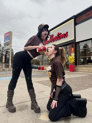 Clueloo 1 page 2 image