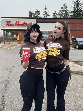 Clueloo 1 page 2 image