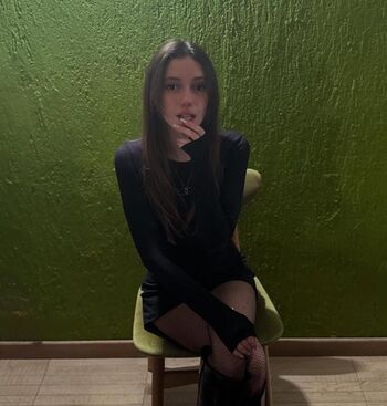 Cocogenge page 2 image