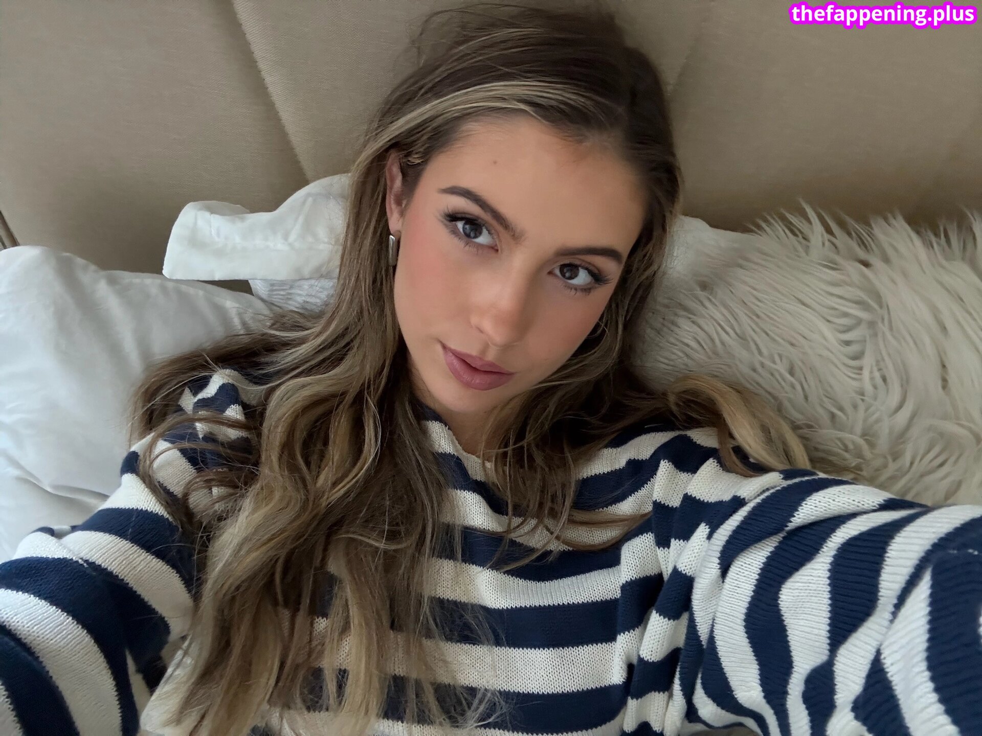 Cortney Gibson / Cortneycgibson