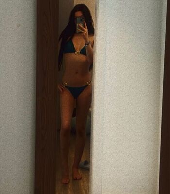 Courtney hadwin image