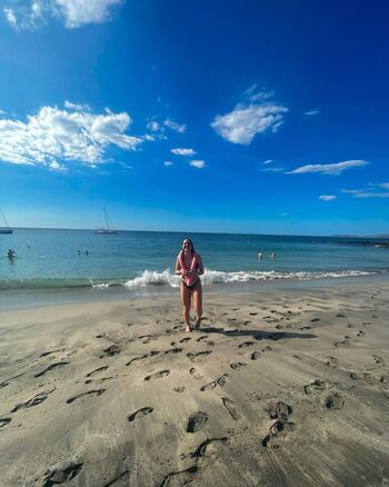 Courtney sarault page 7 image