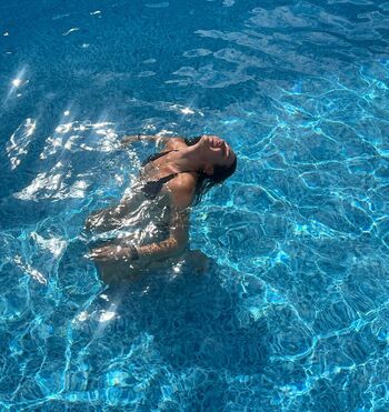 Courtney sarault page 6 image