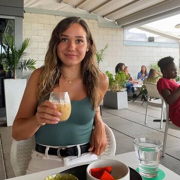 Courtney sarault image