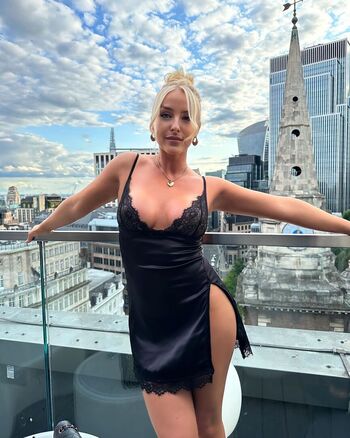 Courtney veale 1 image