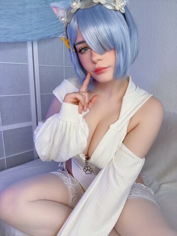 Cringycatgirl page 2 image