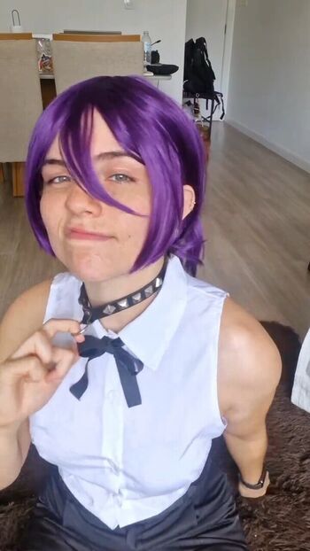 Cristinysam page 2 image