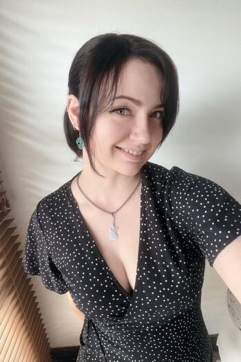 Crystal katsini image