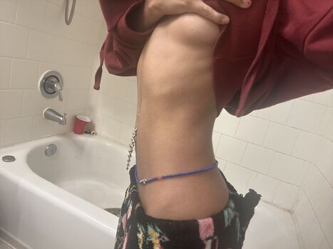 Crystalsnpurge image