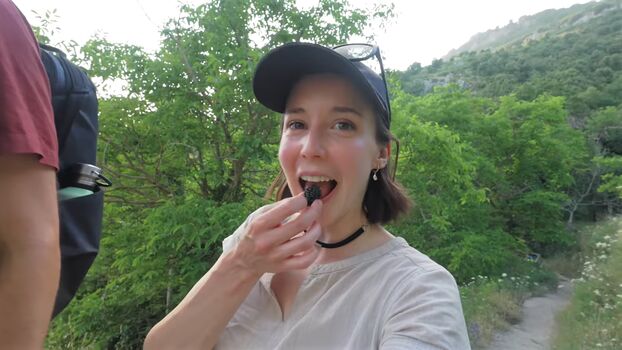 Currently hannah image